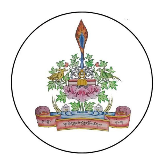 ཁྱེའུ་ཆུང་ལོ་ཙཱ་གླིང་ཆོས་ཚོཊ།